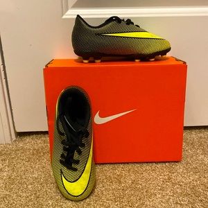 Nike Bravata II Soccer Cleats Preschool Boys Size 10c